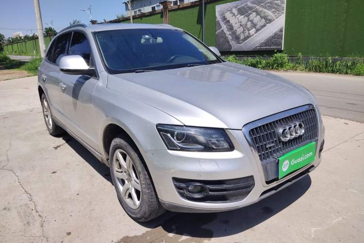 Used Audi Q5 2012 2.0TFSI Technology Model Front Right 45 Deg