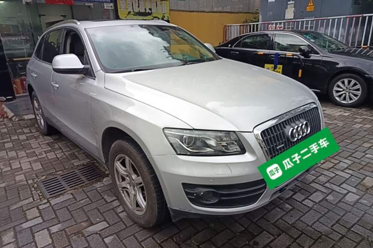 Used Audi Q5 2012 2.0TFSI Technology Model Front Right 45 Deg
