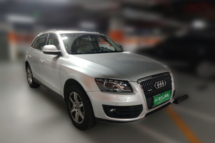 Used Audi Q5 2012 2.0TFSI Technology Model Front Right 45 Deg