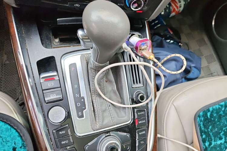 Used Audi Q5 2012 2.0TFSI Comfort Version Gear Lever