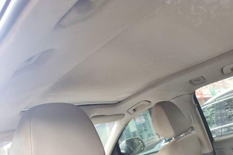 Used Audi Q5 2012 2.0TFSI Technology Model Headliner