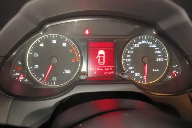 Used Audi Q5 2012 2.0TFSI Technology Model Instrument Cluster