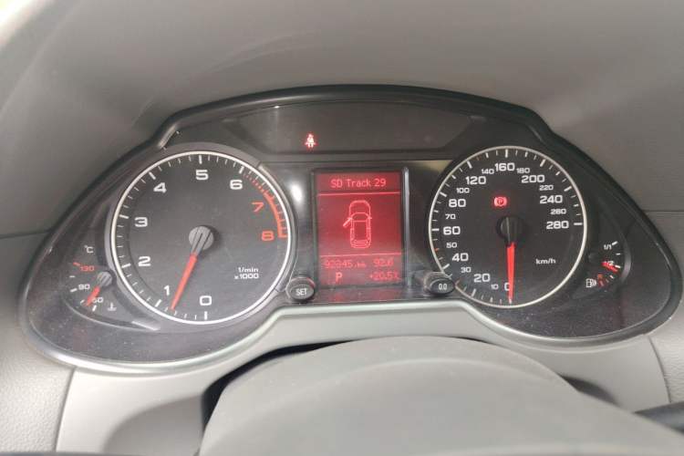 Used Audi Q5 2012 2.0TFSI Trendy Edition Instrument Cluster