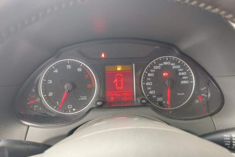 Used Audi Q5 2012 2.0TFSI Technology Model Instrument Cluster