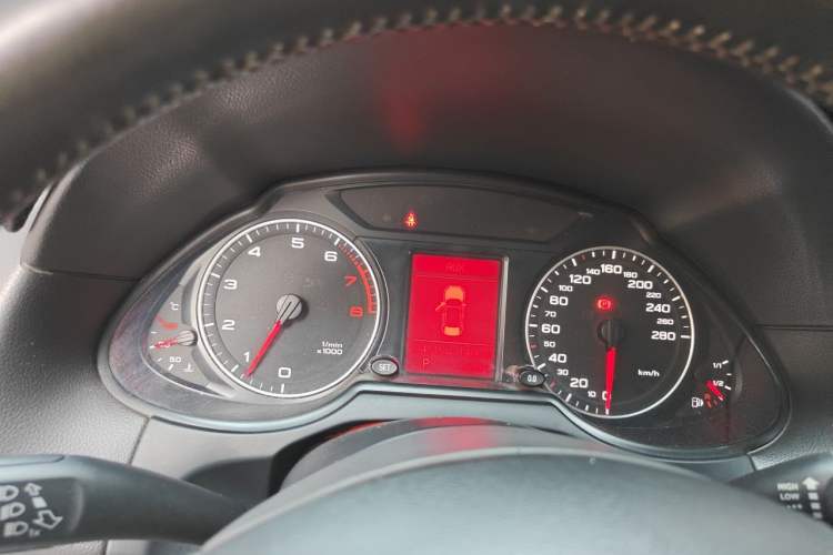 Used Audi Q5 2012 2.0TFSI Technology Model Instrument Cluster