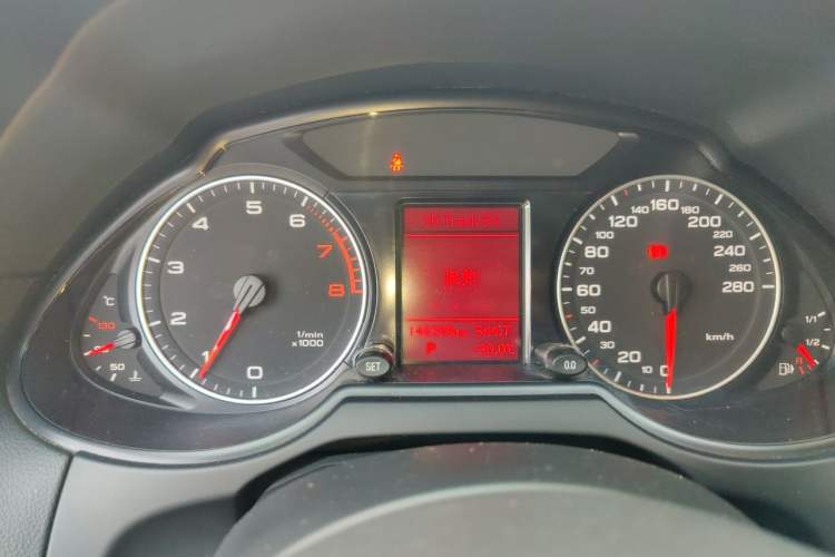 Used Audi Q5 2012 2.0TFSI Trendy Edition Instrument Cluster