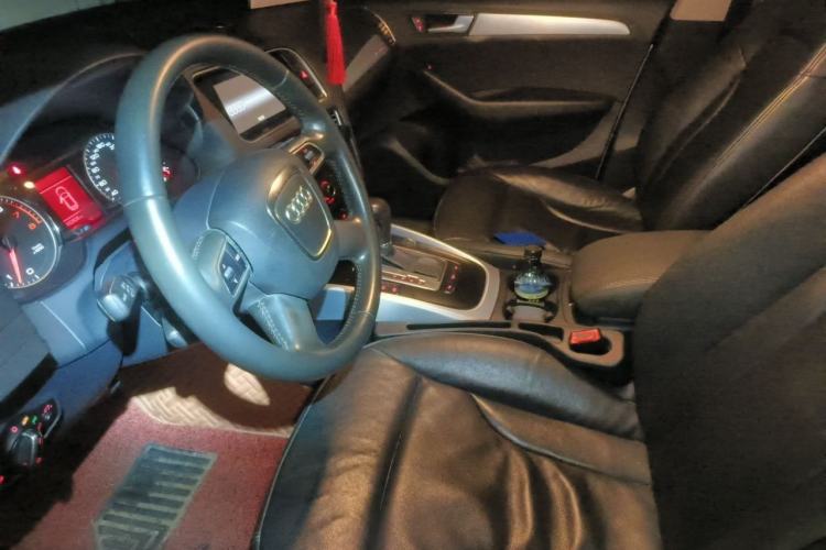 Used Audi Q5 2012 2.0TFSI Technology Model Left Front Seat