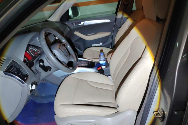 Used Audi Q5 2012 2.0TFSI Technology Model Left Front Seat