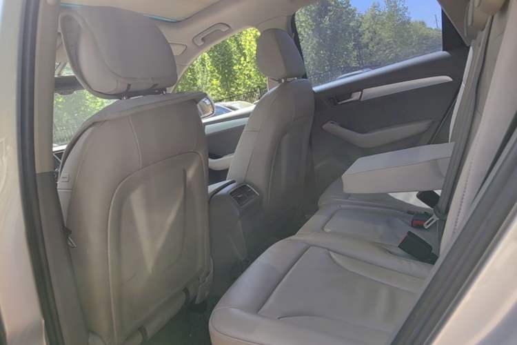 Used Audi Q5 2012 2.0TFSI Technology Model Left Rear Seat