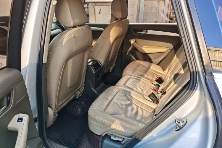 Used Audi Q5 2012 2.0TFSI Technology Model Left Rear Seat