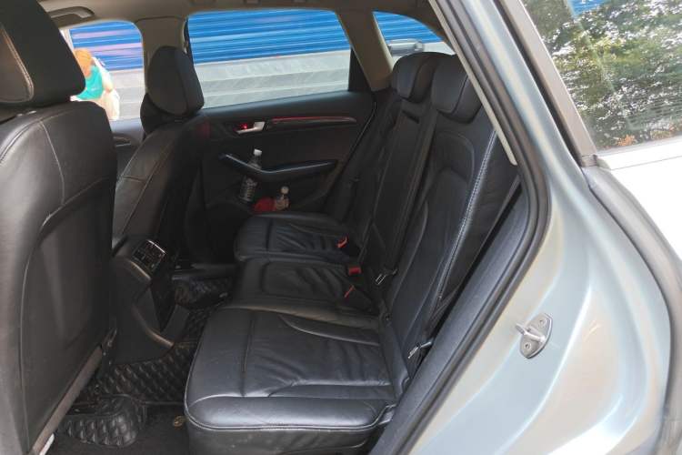 Used Audi Q5 2012 2.0TFSI Technology Model Left Rear Seat