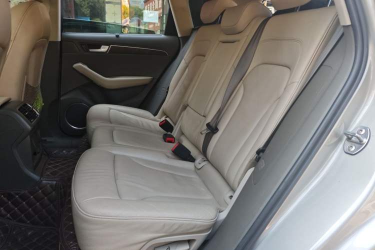 Used Audi Q5 2012 2.0TFSI hybrid Left Rear Seat