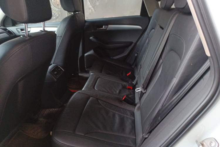 Used Audi Q5 2012 2.0TFSI Technology Model Left Rear Seat