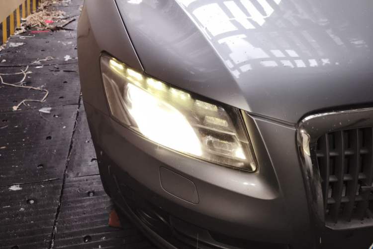 Used Audi Q5 2012 2.0TFSI Technology Model Right Front Headlight
