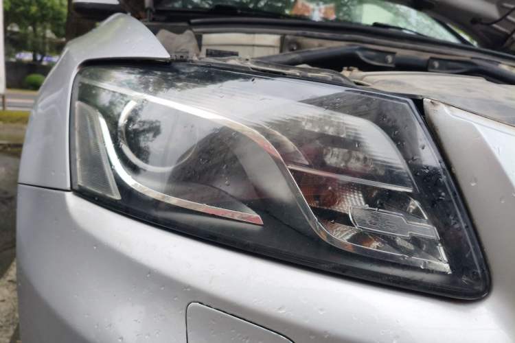 Used Audi Q5 2012 2.0TFSI Technology Model Right Front Headlight