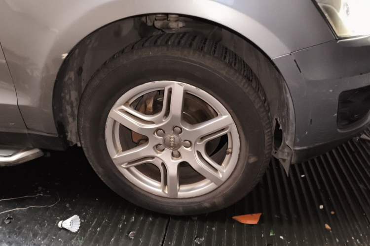 Used Audi Q5 2012 2.0TFSI Technology Model Right Front Wheel Hub