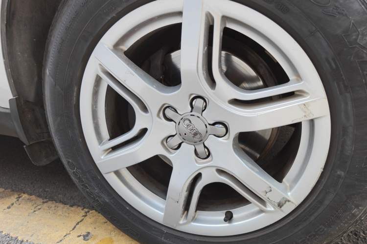 Used Audi Q5 2012 2.0TFSI Technology Model Right Front Wheel Hub