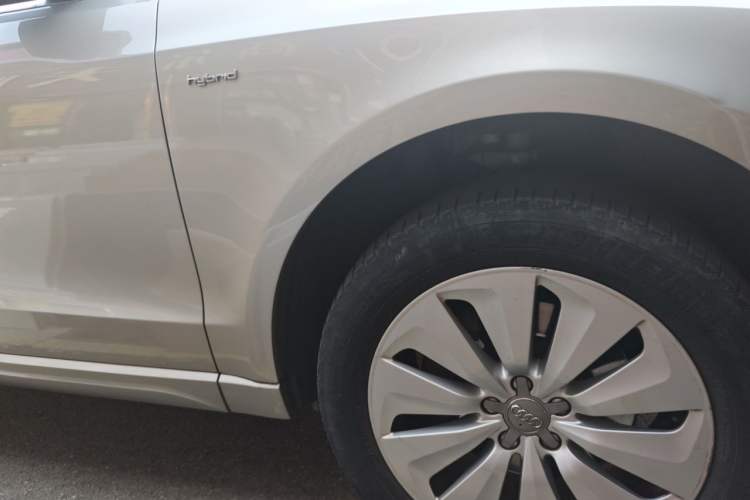Used Audi Q5 2012 2.0TFSI hybrid Right Front Wheel Hub