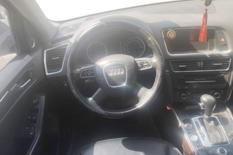 Used Audi Q5 2012 2.0TFSI Comfort Version Steering Wheel