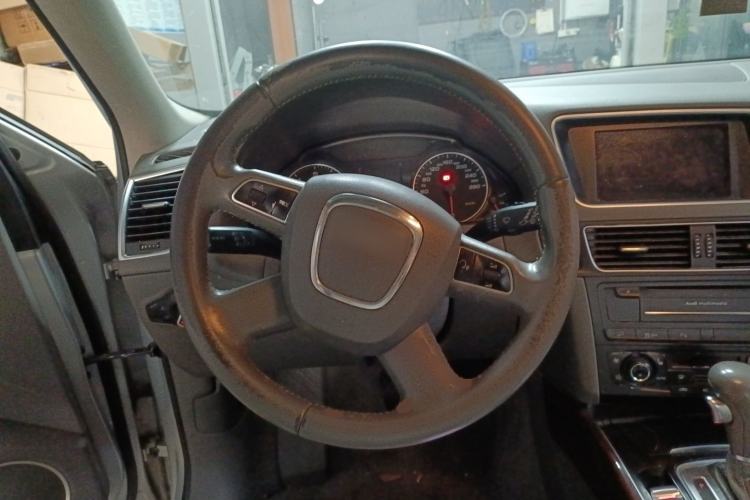 Used Audi Q5 2012 2.0TFSI Comfort Version Steering Wheel