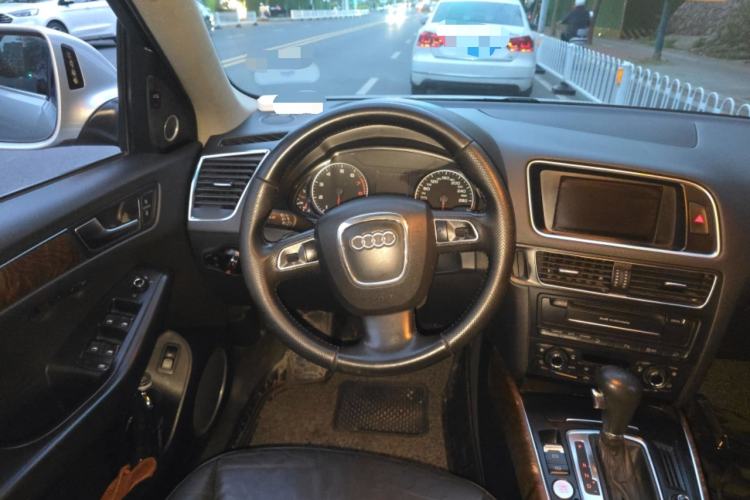 Used Audi Q5 2012 2.0TFSI Luxury Edition Steering Wheel