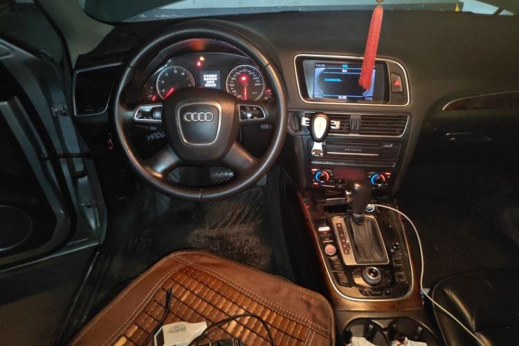Used Audi Q5 2012 2.0TFSI Comfort Version Steering Wheel