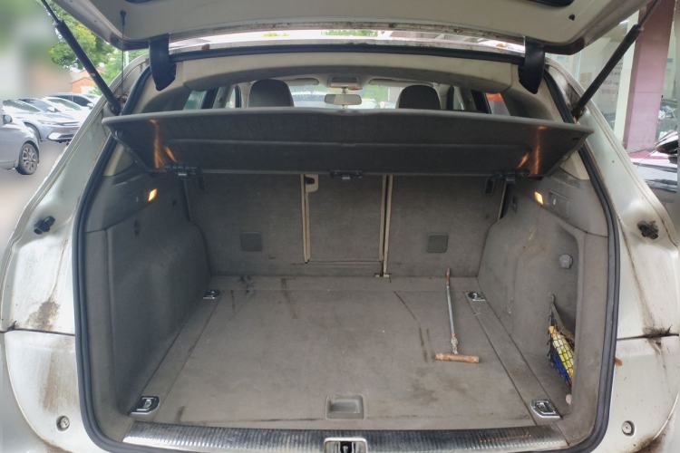 Used Audi Q5 2012 2.0TFSI Technology Model Trunk