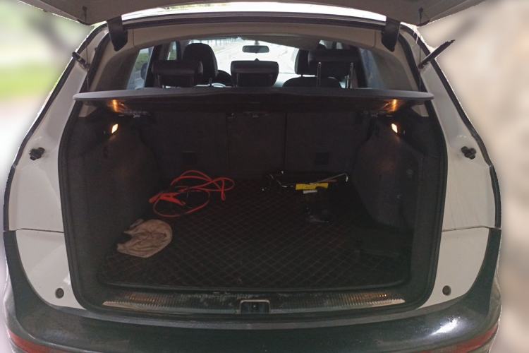 Used Audi Q5 2012 2.0TFSI Technology Model Trunk