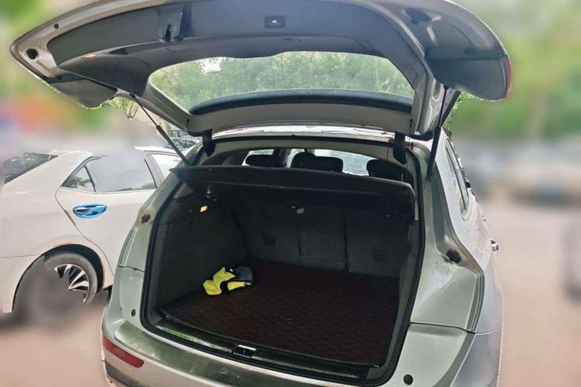 Used Audi Q5 2012 2.0TFSI Technology Model Trunk