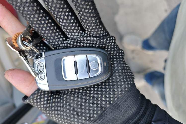 Used Audi Q5 2012 2.0TFSI Technology Model Vehicle Key