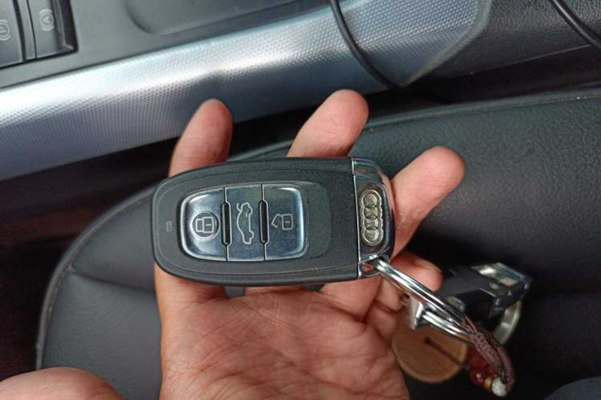 Used Audi Q5 2012 2.0TFSI Technology Model Vehicle Key