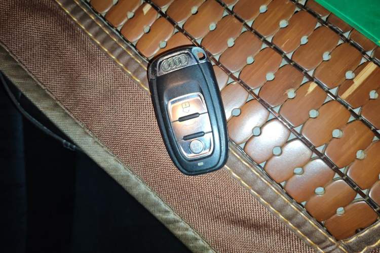 Used Audi Q5 2012 2.0TFSI Comfort Version Vehicle Key