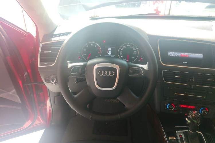 Used Audi Q5 2012 2.0TFSI Comfort Version Steering Wheel