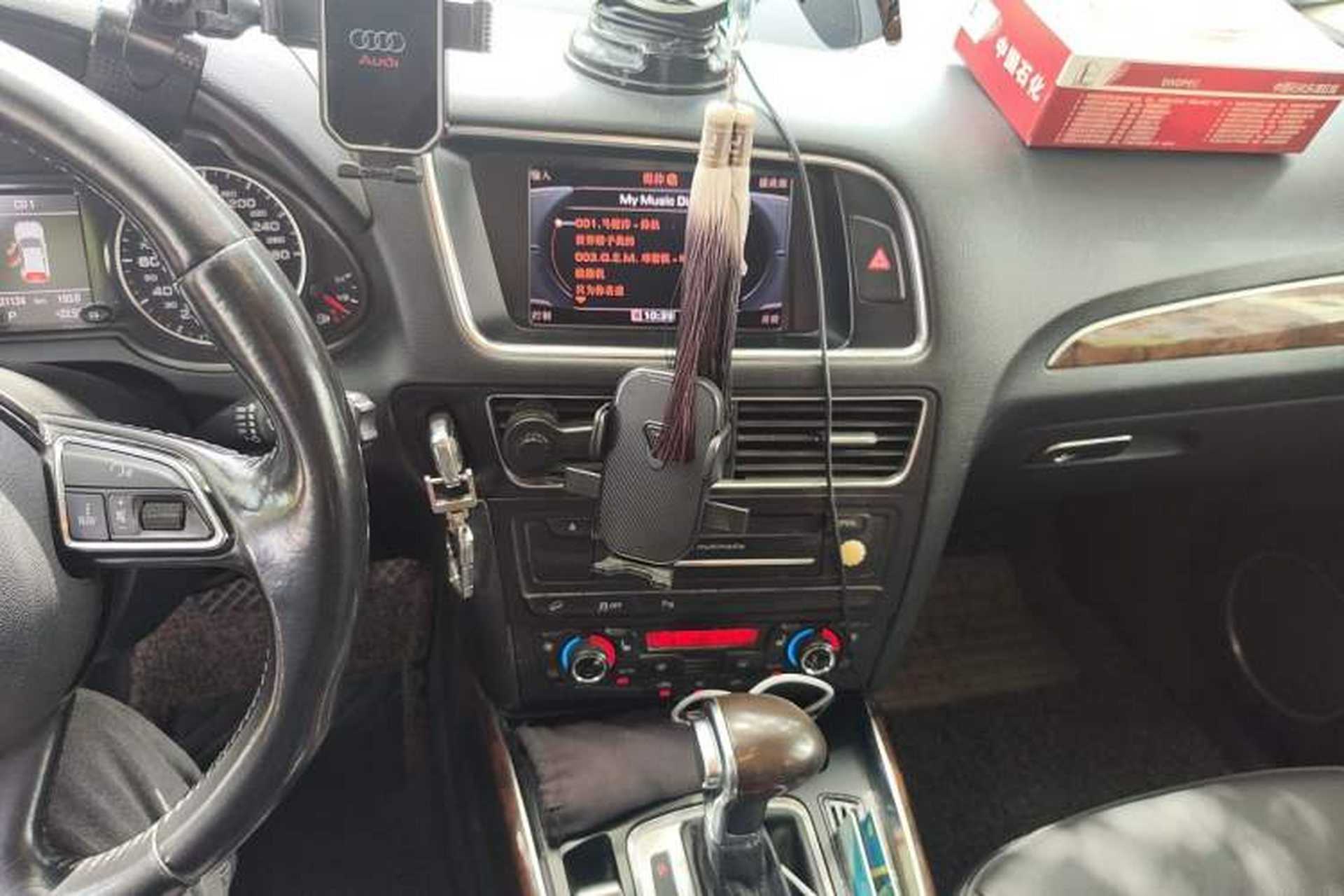 Used Audi Q5 2012 2.0TFSI Comfort Version Audio And AC Panel