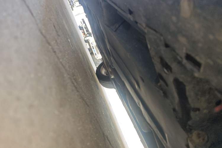 Used Audi Q5 2012 2.0TFSI Technology Model Chassis Front Right