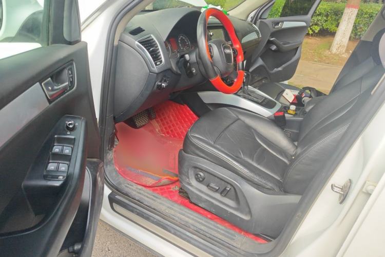 Used Audi Q5 2012 2.0TFSI Technology Model Driver Seat