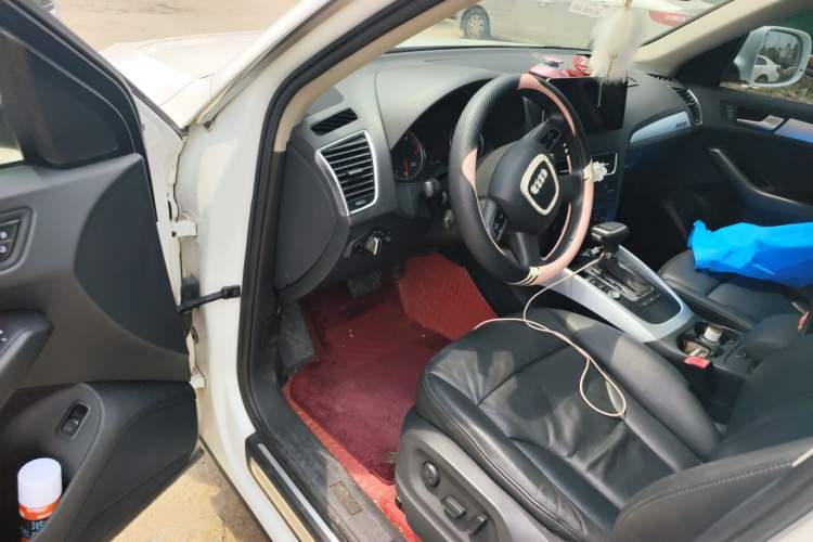 Used Audi Q5 2012 2.0TFSI Technology Model Driver Seat