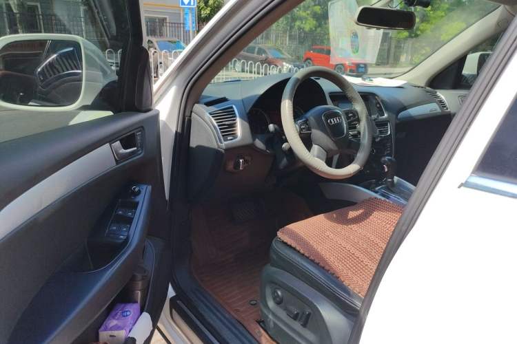 Used Audi Q5 2012 2.0TFSI Technology Model Driver Seat