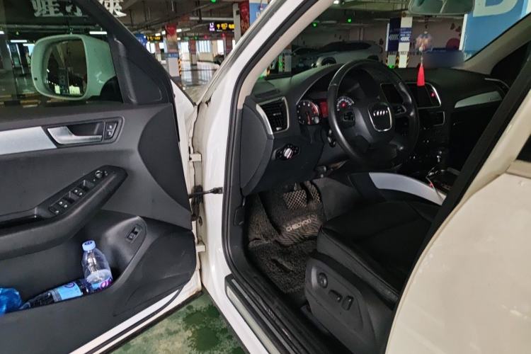 Used Audi Q5 2012 2.0TFSI Technology Model Driver Seat