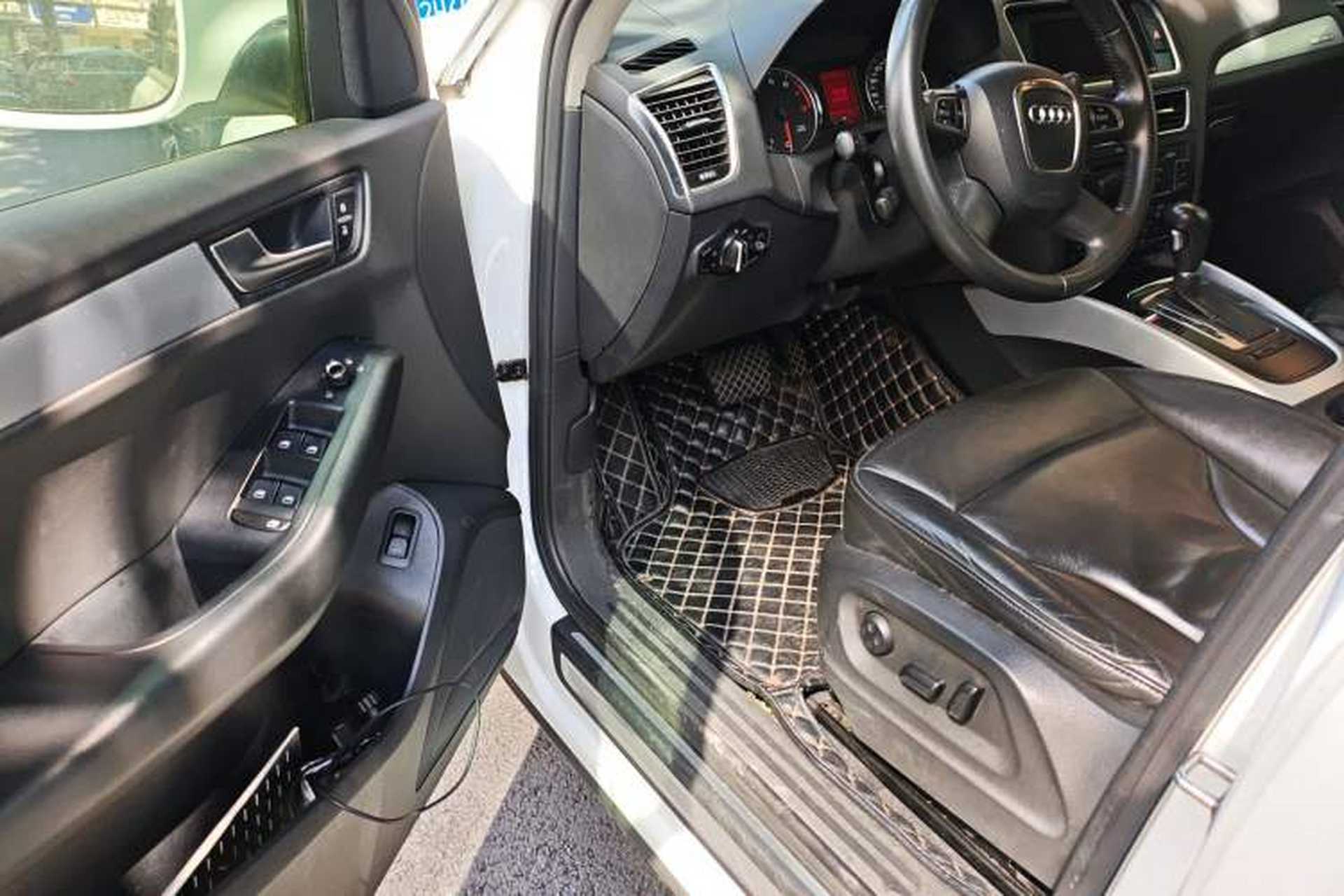 Used Audi Q5 2012 2.0TFSI Technology Model Driver Seat