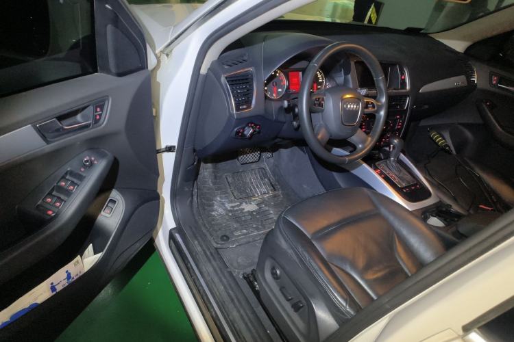 Used Audi Q5 2012 2.0TFSI Technology Model Driver Seat