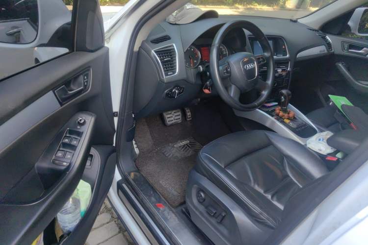 Used Audi Q5 2012 2.0TFSI Technology Model Driver Seat