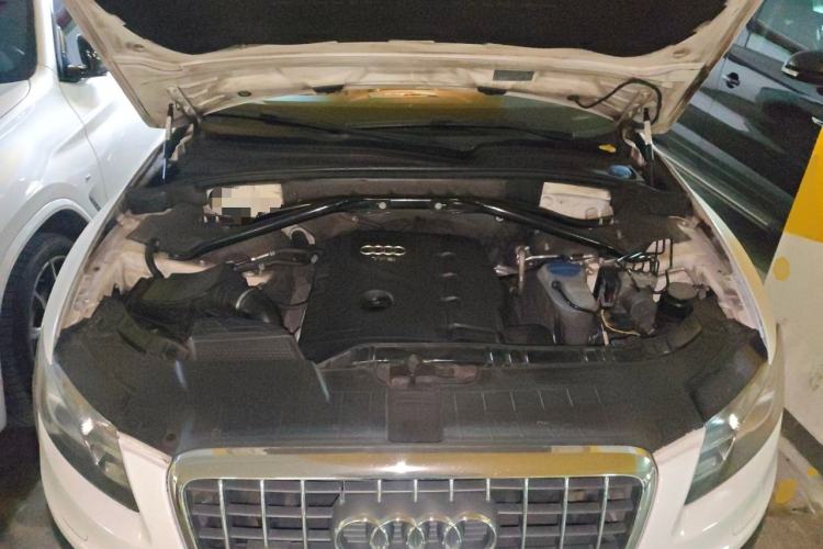 Used Audi Q5 2012 2.0TFSI Luxury Edition Engine Bay