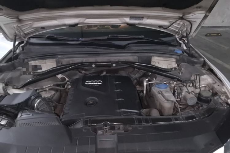 Used Audi Q5 2012 2.0TFSI Luxury Edition Engine Bay