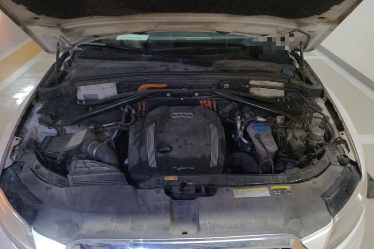 Used Audi Q5 2012 2.0TFSI hybrid Engine Bay