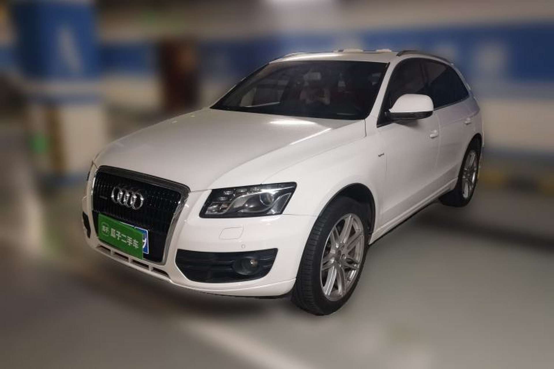 Used Audi Q5 2012 2.0TFSI hybrid Front Left 45 Deg