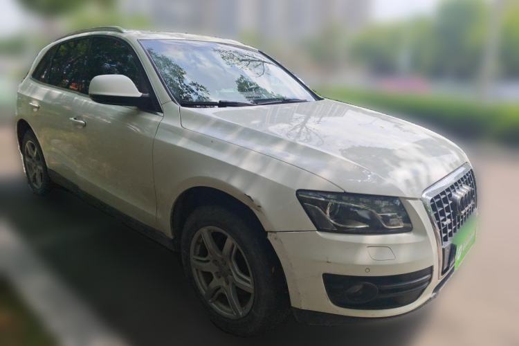 Used Audi Q5 2012 2.0TFSI Technology Model Front Right 45 Deg