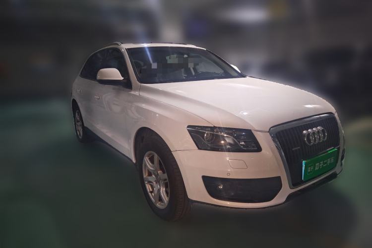 Used Audi Q5 2012 2.0TFSI Technology Model Front Right 45 Deg