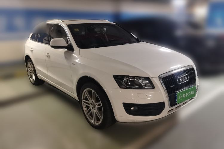 Used Audi Q5 2012 2.0TFSI hybrid Front Right 45 Deg