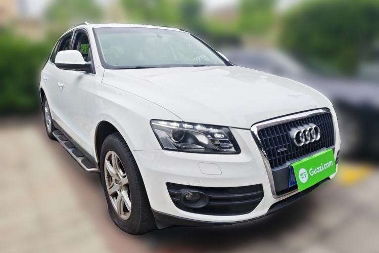 Used Audi Q5 2012 2.0TFSI Technology Model Front Right 45 Deg